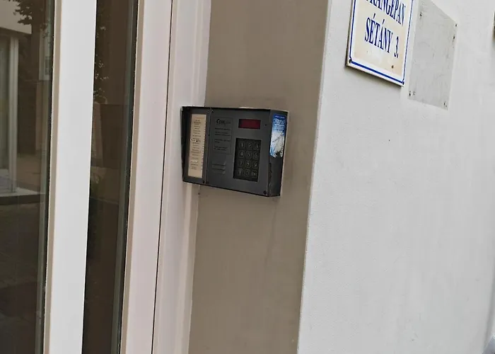 Apartment Frangepan *